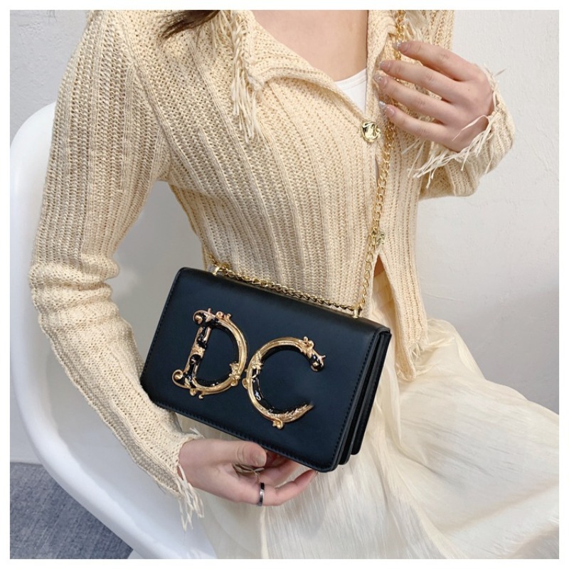 Women Bags 2026 Trends - 2026 New Fashion Women's Bag Chain