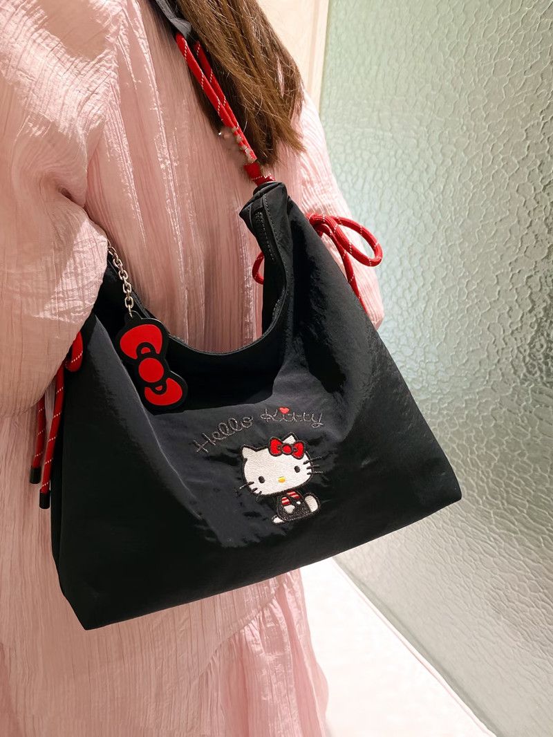 Hello Kitty Knot Canvas Tote B - Shopper Tote Canvas ulasan dan harga